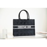 DIOR TOTE embroidered vine check black