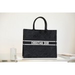 DIOR TOTE embroidered vine check black
