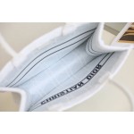 DIOR TOTE embroidered vine check white