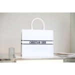 DIOR TOTE embroidered vine check white