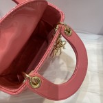 Dior Lady's new micro patent leather collection