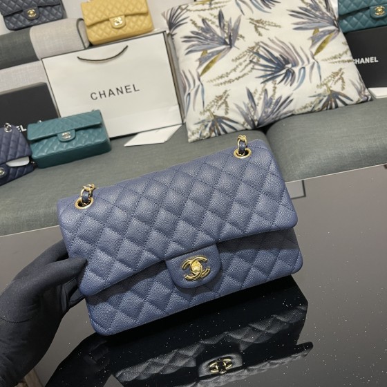 CHANEL A01112 caviar