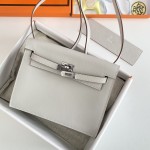 Kelly danse II 22cm evercolor calfskin pearl grey silver buckle