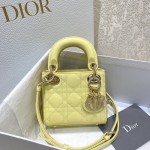 Dior Lady's new micro patent leather collection