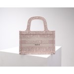 Dior   Mini Book Tote 玫瑰粉