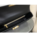 CELINE Chain Axillary Arc de Triomphe Model: 197413