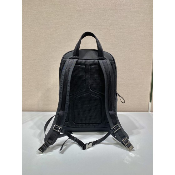 Prada backpack 🎉 2VZ085