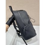 Prada backpack 🎉 2VZ085