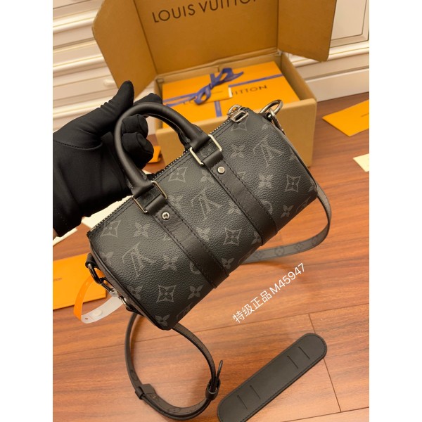 Louis Vuitton M45947