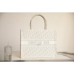 DIOR TOTE gold embroidery