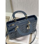 DIOR Lady's latest flip sheepskin seven compartments