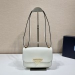 Prada flight attendant bag 🎉 1BD320