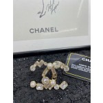 CHANEL brooch