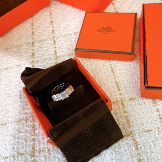 Hermes Square Diamond Ring