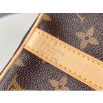 Louis Vuitton M41111 Inspired by the travel revolution of the time, Louis Vuitton's iconic design is in full effect