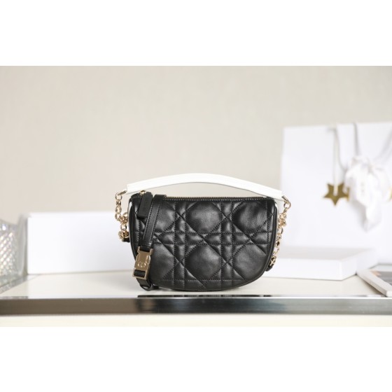 DIOR VIBE small dumpling bag