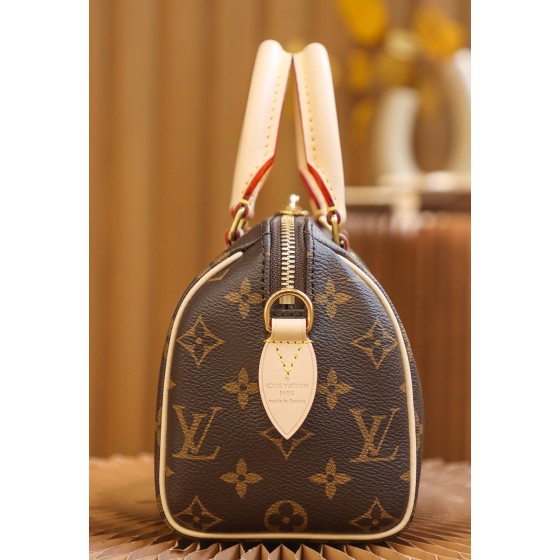 Louis Vuitton𝐒𝐏𝐄𝐄𝐃𝐘 𝟐𝟎 series #M45948#