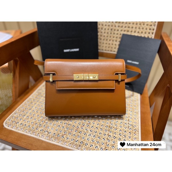 SAINT LAURENT【𝙈𝙖𝙣𝙝𝙖𝙩𝙩𝙖𝙣 𝟮𝟰𝙘𝙢】675626.Jd