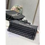 DIOR TOTE Blue D❤ Large