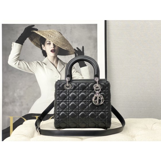 Dior five grid sheepskin black silver buckle 6605