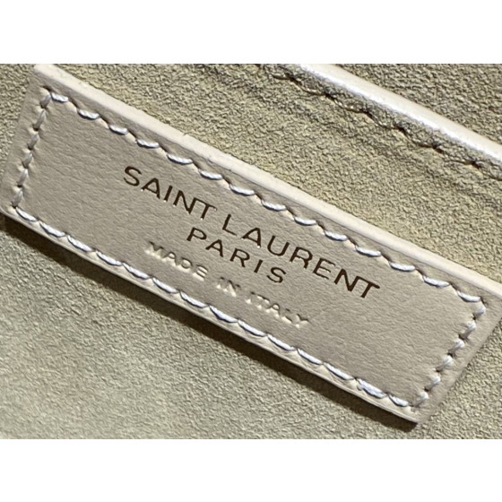 SAINT LAURENT 𝙉𝙚𝙬 𝙢𝙚𝙙𝙞𝙪𝙢 𝙨𝙪𝙣𝙨𝙚𝙩 #634723.JD