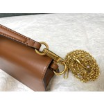 Valentino calfskin handbag 👜underarm bag Model: 1133 Decorative metal