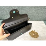 Valentino calfskin handbag 👜underarm bag Model: 1133 Decorative metal