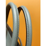 Birkin 25/30 Almond Green togo Leather buckle