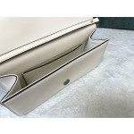 Valentino calfskin handbag 👜underarm bag Model: 1133 Decorative metal