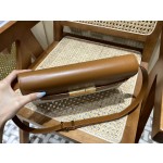 SAINT LAURENT 𝑴𝒂𝒏𝒉𝒂𝒕𝒕𝒂𝒏 〈Original leather version〉#579271