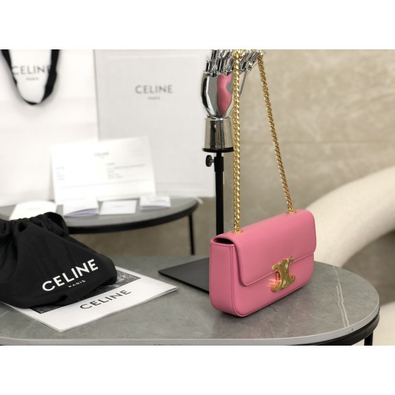 CELINE 𝑻𝒓𝒊𝒐𝒎𝒑𝒉𝒆 Chain Underarm Bag Model: 197993