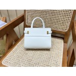 SAINT LAURENT 𝑴𝑨𝑵𝑯𝑨𝑻𝑻𝑨𝑵 𝑵𝑨𝑵𝑶#593741