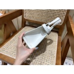 SAINT LAURENT 𝑴𝑨𝑵𝑯𝑨𝑻𝑻𝑨𝑵 𝑵𝑨𝑵𝑶#593741