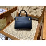 SAINT LAURENT 𝑴𝑨𝑵𝑯𝑨𝑻𝑻𝑨𝑵 𝑵𝑨𝑵𝑶#593741