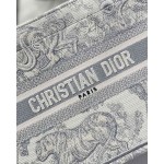 DIOR TOTE Grey tiger embroidery