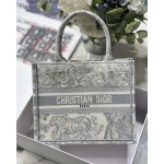 DIOR TOTE Grey tiger embroidery
