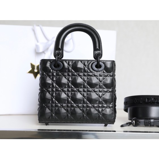 LADY DIOR diamond vine check four compartments DR-091