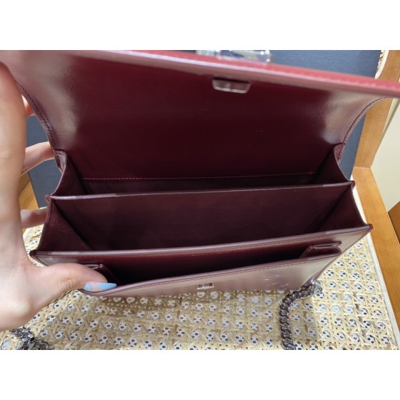 SAINT LAURENT 𝑺𝒖𝒏𝒔𝒆𝒕 𝟮𝟮𝒄𝒎 #442906Original leather