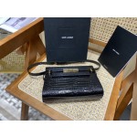 SAINT LAURENT【𝙈𝙖𝙣𝙝𝙖𝙩𝙩𝙖𝙣 𝟮𝟰𝙘𝙢】675626.Jd