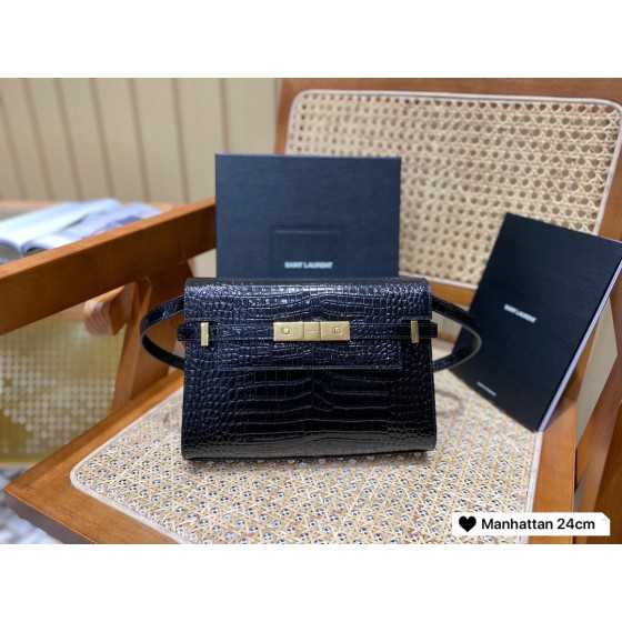 SAINT LAURENT【𝙈𝙖𝙣𝙝𝙖𝙩𝙩𝙖𝙣 𝟮𝟰𝙘𝙢】675626.Jd