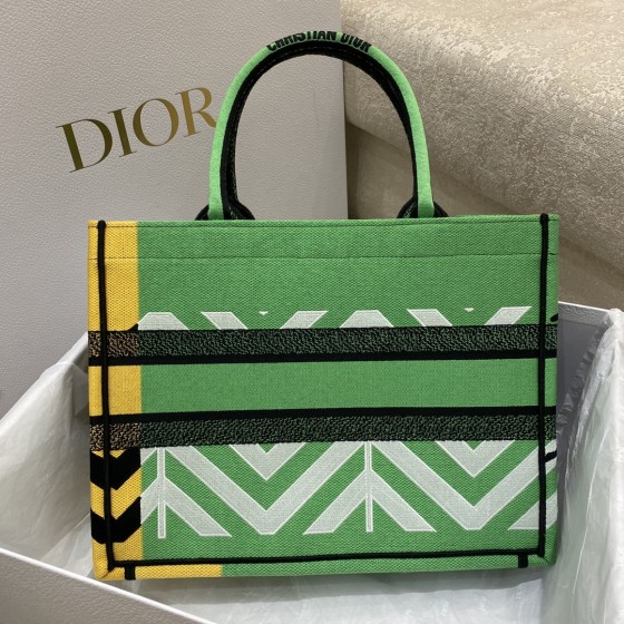 DIOR TOTE Colorful Jungle Collection