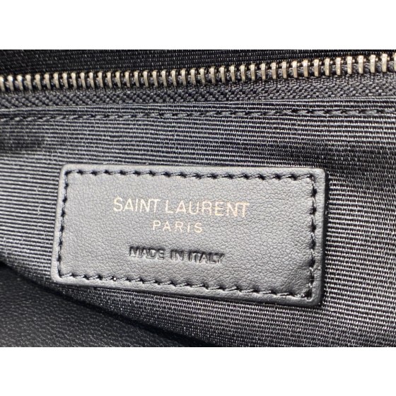 SAINT LAURENT  𝐍𝐢𝐤𝐢 28𝐜𝐦 #633158