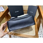 SAINT LAURENT  𝐍𝐢𝐤𝐢 28𝐜𝐦 #633158