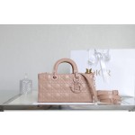 Dior Lady D-Joy is a classic style of the Goliath Bible