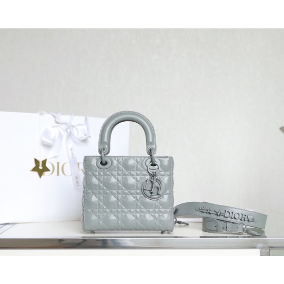 LADY DIOR diamond vine check four compartments DR-091