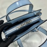 Prada mini shopping bag 🎉 1BA357