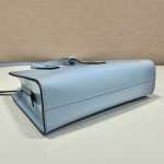 Prada mini shopping bag 🎉 1BA357