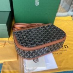 GOYARD Canvas and Cowhide Splicing W23