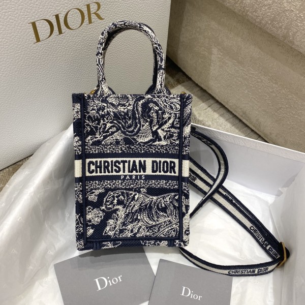 Dior Tote latest vertical version mini