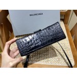 BALENCIAGA 𝐇𝐨𝐮𝐫𝐠𝐥𝐚𝐬𝐬 𝐗𝐒 crocodile-textured cowhide